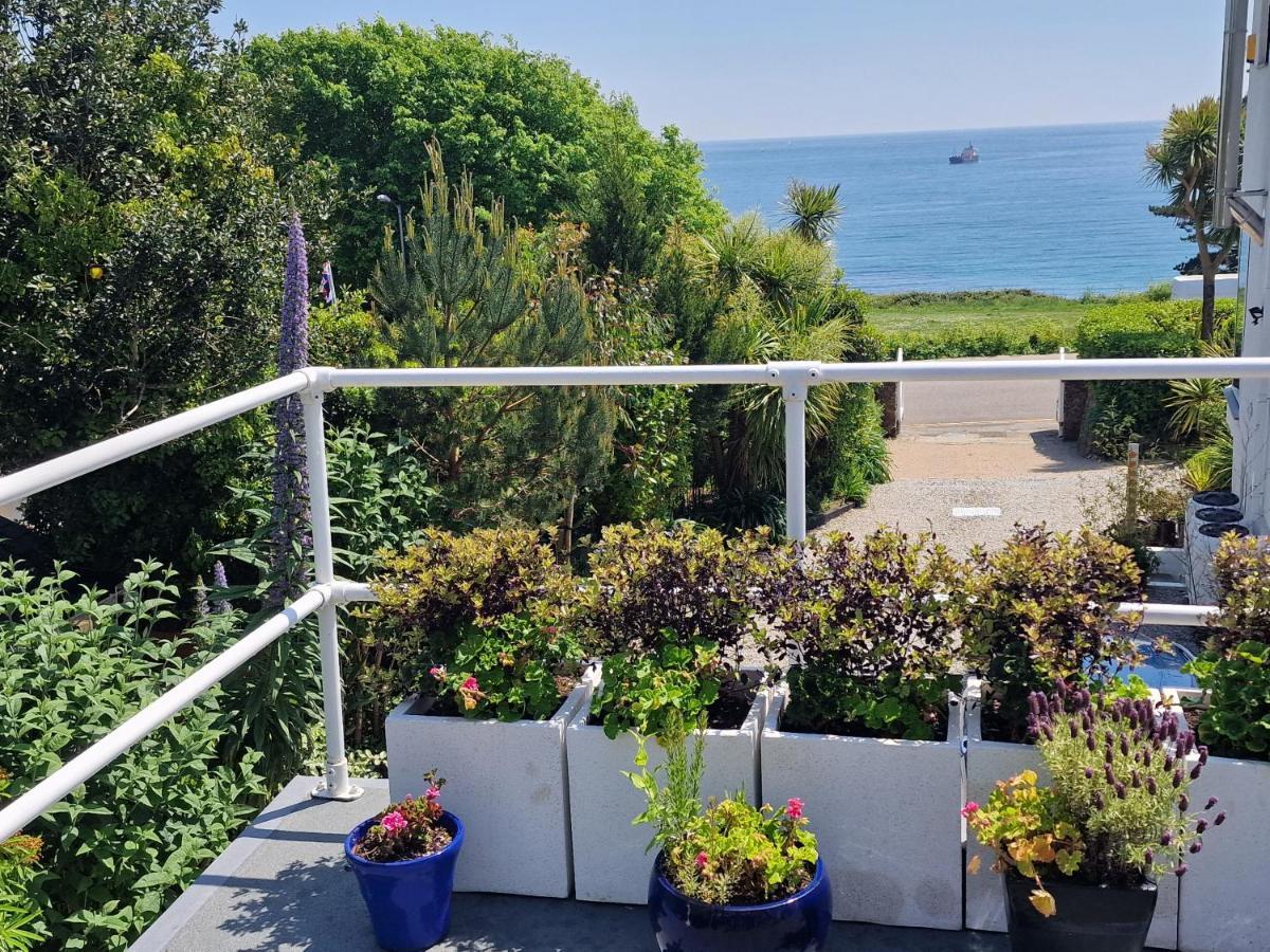Blue Hills Luxury Apartment, Bay Front With Parking * Falmouth